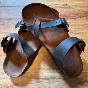 White Mountain Footbed leather Sandals